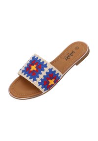 Sandal i slip-on-modell med en vadderad beige fotsula och ett brett band med blå, röda och gula blommönster broderade på en krämfärgad bakgrund.