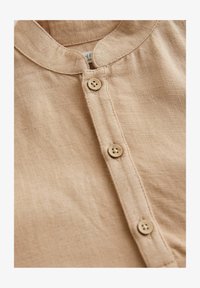 Kijelölve, mink brown plain