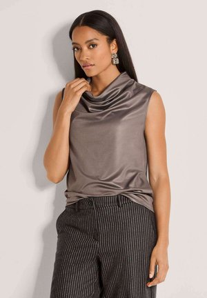 MADELEINE, MADELEINE SHIRT ÄRMELLOS MIT WASSERFALLKRAGEN - Blouse - cappuccino