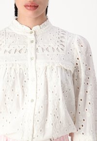 YAS YASGUNVA SHIRT - Button-down blouse - star white