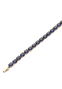 Bracciale dorato con gemme blu ovale incassate in impostazioni a griffes. Ogni pietra è equidistante lungo la catena, creando un design lineare.