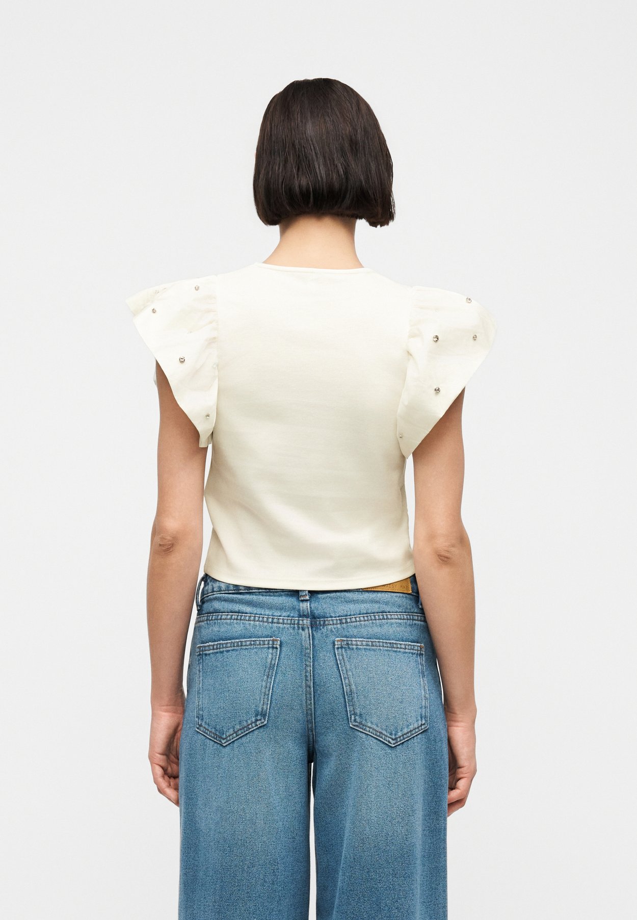 ONLMACY O NECK