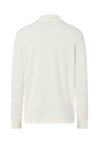 Lange mouwen, crèmekleurig gebreid top met een kraag en geribde manchetten. Heeft een gladde textuur en een eenvoudig, klassiek ontwerp.