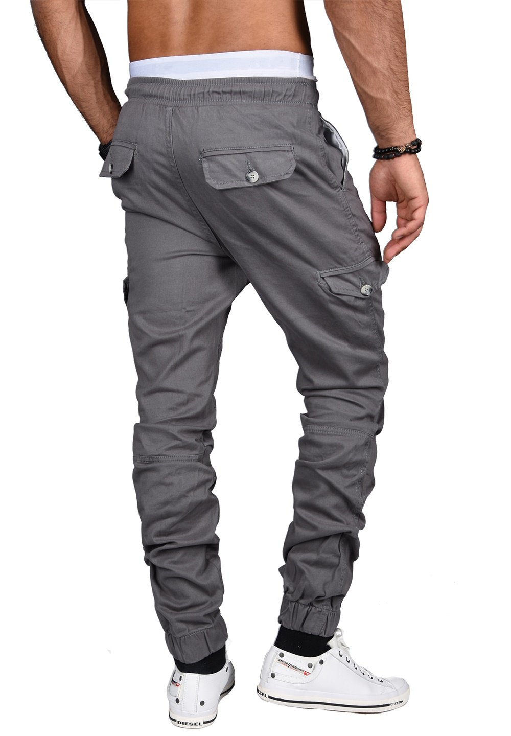 Alessandro Salvarini DESIGNER - Cargo 