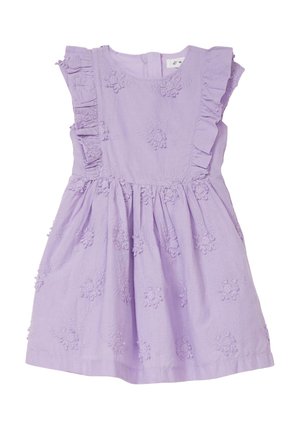 Lila Kinderkleid mit floralem Stickmuster, Rüschenträgern und gerafftem Rock.