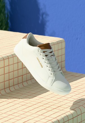 JFWBOSLEY - Sportbačiai - white
