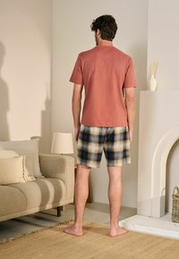 Next MOTIONFLEX COSY SET - Conjunto de pijama - orange stone check