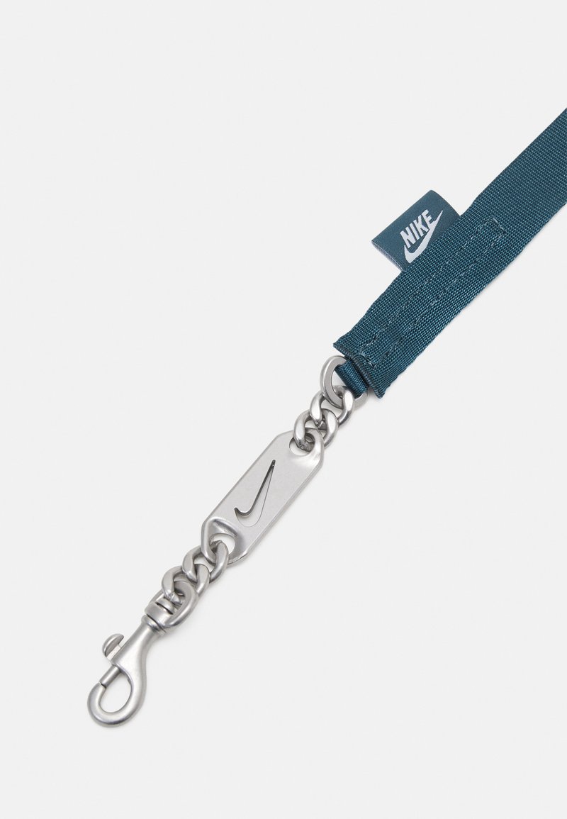Damen Handtaschen | Nike Sportswear FUTURA LUXE CROSSBODY UNISEX Umhängetasche ash green/aura/blau - NU71195 Damen Handtaschen | Nike Sportswear FUTURA LUXE CROSSBODY UNISEX Umhängetasche ash green/aura/blau - NU71195