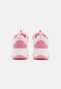 Buffalo ORCUS - Sportbačiai - white/pink
