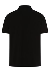 Schwarzes Polohemd mit kurzen Ärmeln, klassischem Kragen, glatter Textur und geradem Saum. Keine sichtbaren Logos oder Muster.