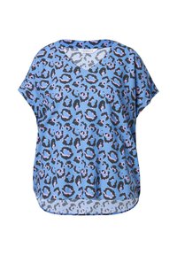 Top con stampa leopardo blu, maniche corte, scollo a V, vestibilità ampia, realizzato in tessuto leggero, con dettagli rosa e neri nel motivo.