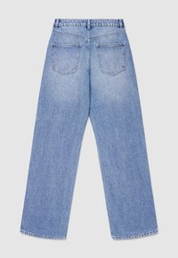 Jeans azzurri chiaro a gamba larga con vita alta. Presentano due tasche posteriori e orli cuciti. Realizzati in tessuto di denim con una texture liscia.