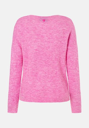 Rosa gestrickter Pullover mit langen Ärmeln, rundem Halsausschnitt und einem Knopfdetail auf der Rückseite. Weiche Textur mit einer leicht lockeren Passform.