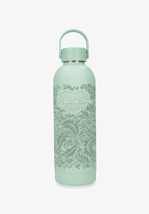 Botella de agua reutilizable color verde menta con patrón floral y logotipo en forma de corazón de "Pepe Jeans London", con asa en forma de lazo en la tapa.