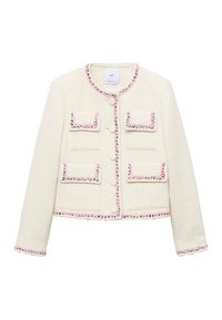 Biała kurtka teksturowana z okrągłym dekoltem, podkreślona różowym wykończeniem i czterema kieszeniami z przodu. Posiada zapięcie na guziki i dekoracyjne przeszycia.