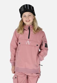 Roze fleece trui met een halve rits aan de voorkant, oversized borstzak, geribbelde boorden, SLIDE-logo en zwarte accenten. Gecombineerd met bijpassende broek.