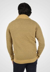 INDICODE JEANS IDCopent - Striktrøje - prairie sand
