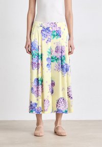 Marc Cain Pantalon classique - bright vanilla