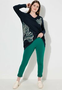 Ulla Popken 7/8 - Legíny - kalhoty  - emerald green