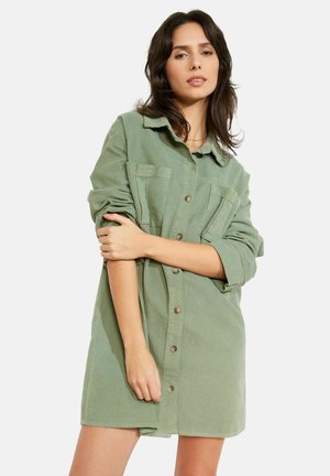 - Sukienka koszulowa