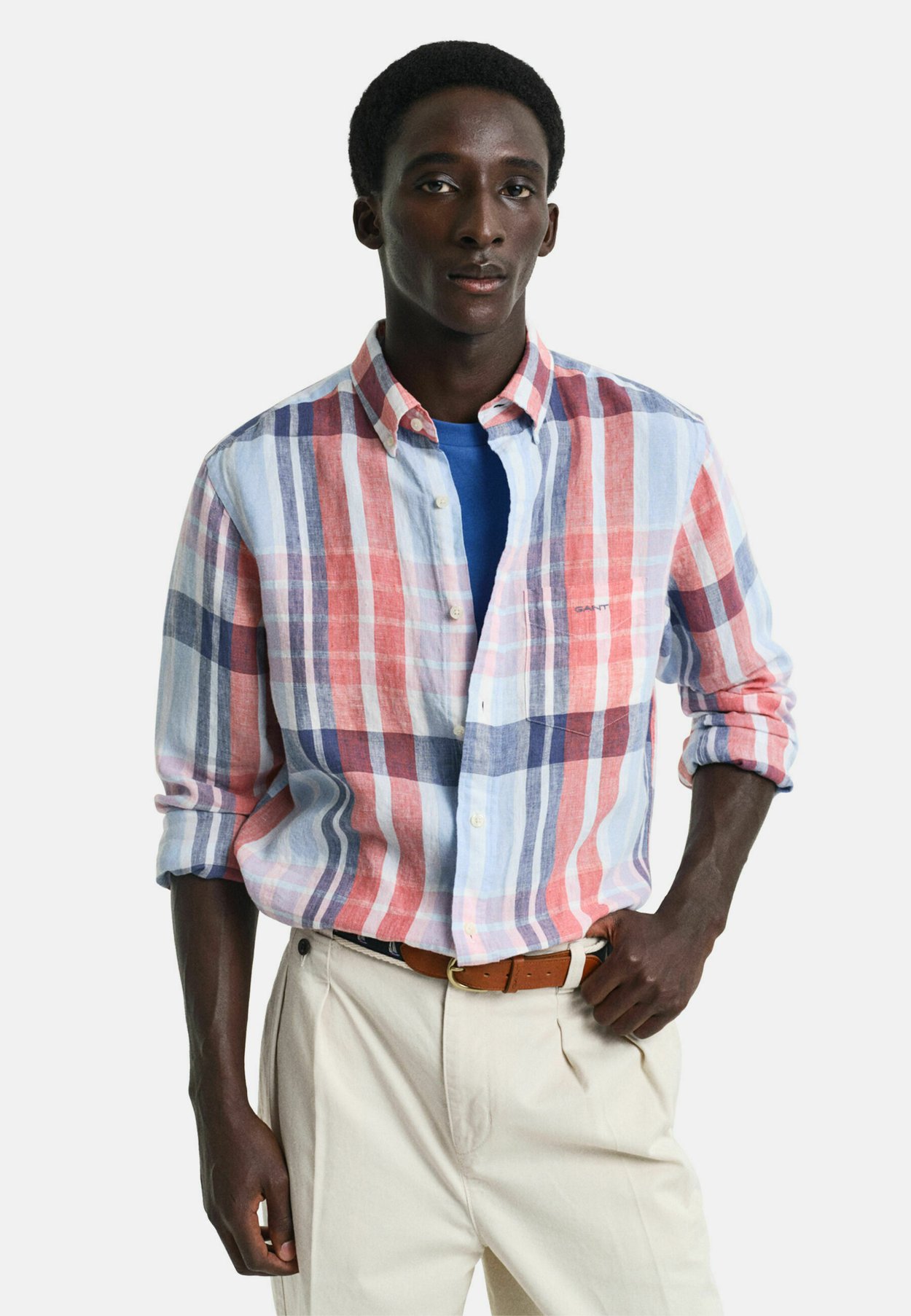 REGULAR FIT