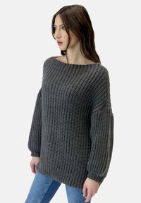 Elara - Sweter
