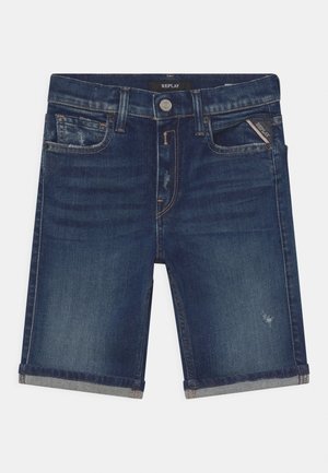 Dunkelblaue Jeansshorts mit aufgerollten Bündchen, vorderer Knopfleiste und Reißverschluss, fünf Taschen und dezenten Used-Details.