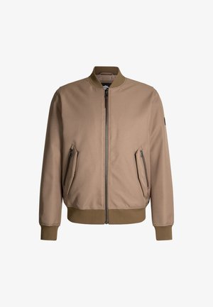 Beige Bomberjacke mit einem Frontreißverschluss, zwei seitlichen Reißverschlusstaschen, gerippten Bündchen und Kragen. Glatter Stoff mit minimalistischem Design.