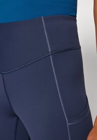 Kari Traa ISABEL TIGHTS - Leggingek - dark navy blue