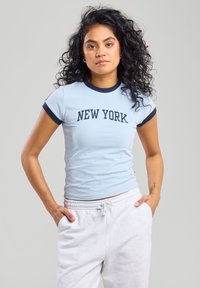 Ei valittu, babyblue