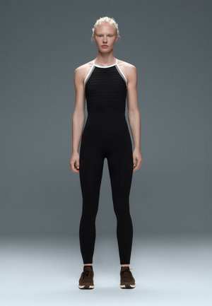 OYSHO, COMFORTLUX LONG COLOUR-BLOCK JUMPSUIT - Combinaison - black