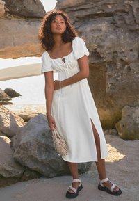 Next PUFF SLEEVE MIDI  - REGULAR FIT - Robe de jour - white