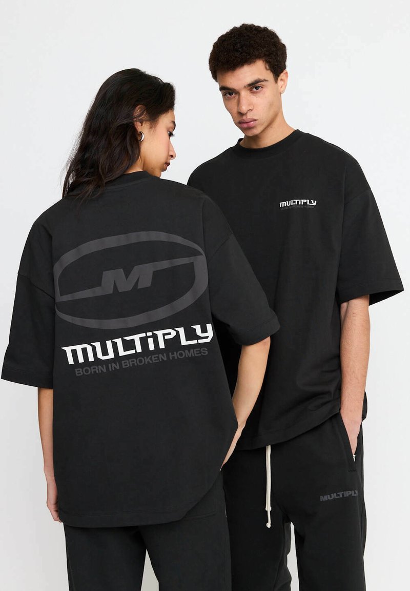 Multiply Apparel BROKEN IDENTITY - Printtipaita - black soda washed