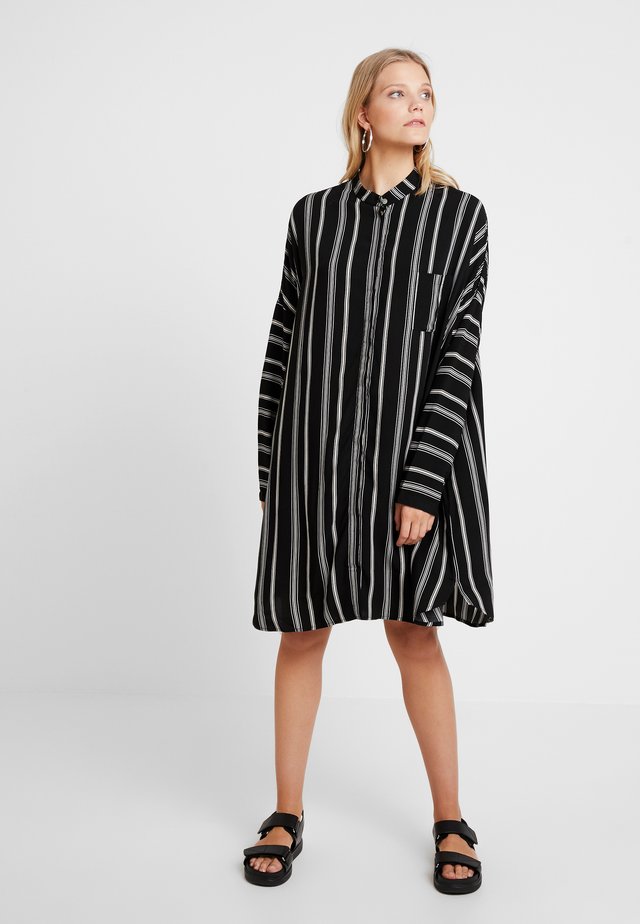ELSON PRINTED - Sukienka koszulowa - black/off white