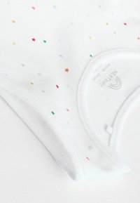 Thumbnail Image 8