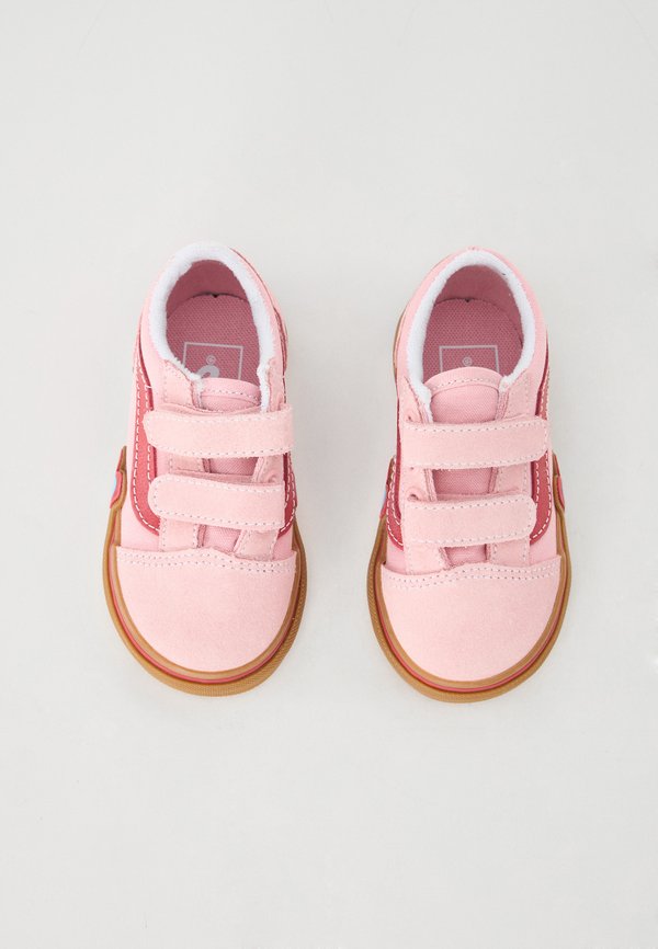 OLD SKOOL HEART UNISEX - Trainers2