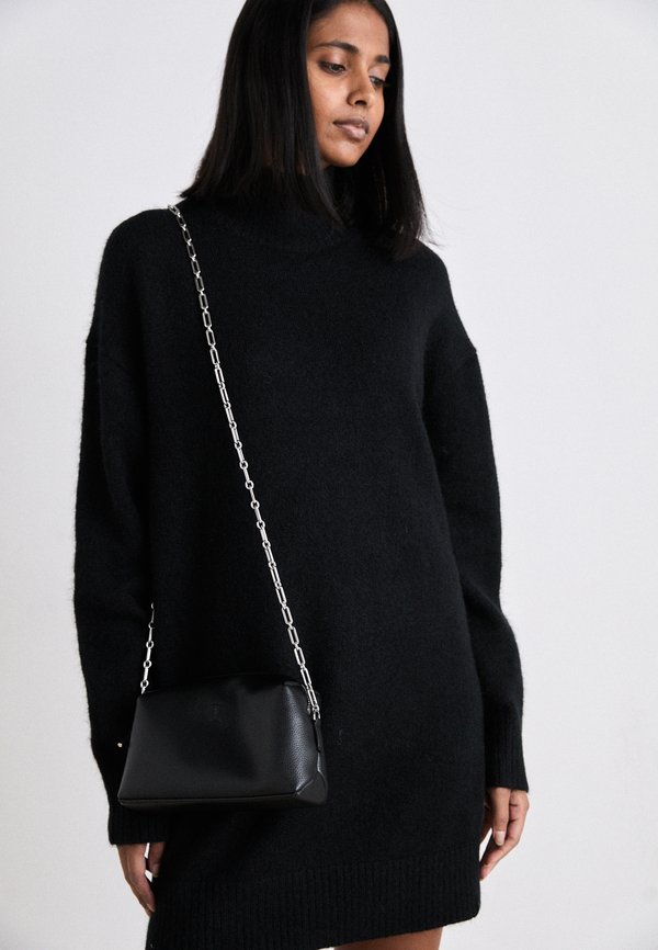 FLUFFY LOOSE DRESS - Jumper dress4