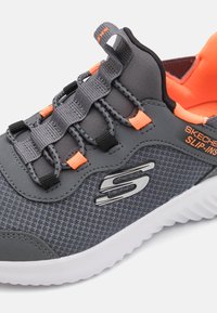 Skechers BOUNDER - Joggesko - charcoal/orange/black
