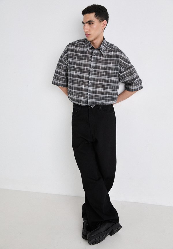 ASTRO LOOSE BAGGY  - Relaxed fit jeans4