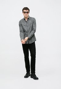 Pier One Camisa - black/white