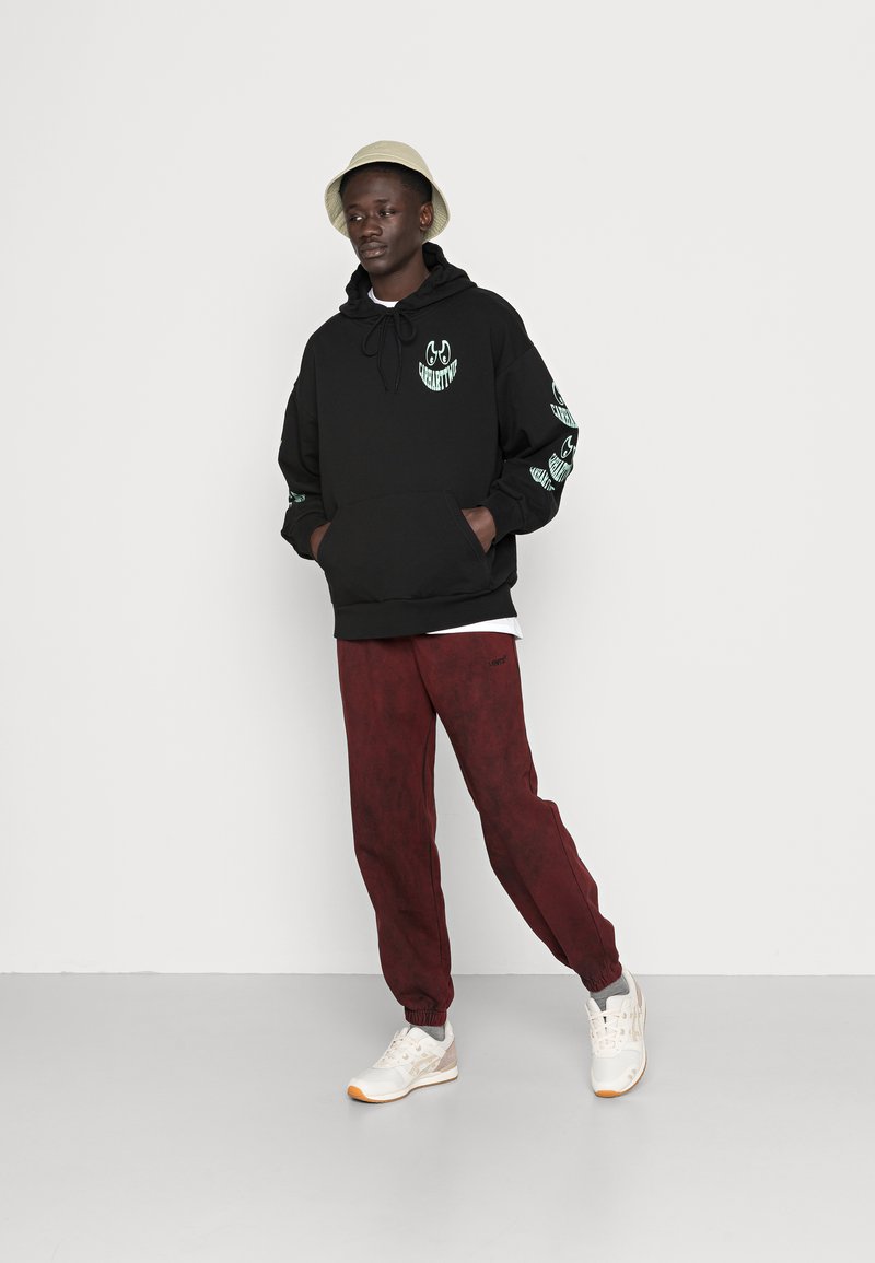 Herren Kapuzenpullover | Carhartt WIP HOODED GRIN Sweatshirt black/schwarz - KY68073 Herren Kapuzenpullover | Carhartt WIP HOODED GRIN Sweatshirt black/schwarz - KY68073