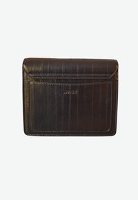 Portafoglio in pelle nera con finitura testurizzata, caratterizzato da strisce verticali, una tasca frontale e un marchio in rilievo sottile. Forma rettangolare compatta.