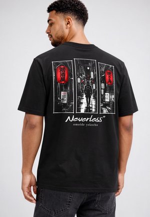 Neverless, HERREN T-SHIRT - JAPAN OMOIDE YOKOCHO - OVERSIZED RELAXED FIT - Print T-shirt - relaxed-fit schwarz