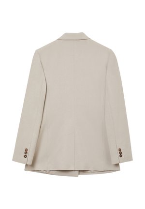 Blazer beige su misura visto da dietro, con colletto a rever, maniche lunghe e tre bottoni marroni su ogni polsino.