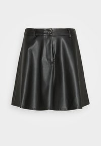 Jupe noire en similicuir avec une coupe évasée, dotée d'une fermeture boutonnée à l'avant, de coutures discrètes et d'une texture lisse et brillante.