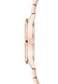 Roségoldene Armbanduhr mit rechteckigem Gehäuse, silbernem Zifferblatt und Kristallakzenten. Das Armband hat ein glattes, verknüpftes Design.