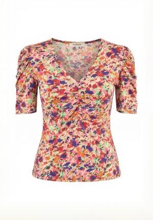 Top ajustado de manga corta con escote en V, fruncido central, hombros abullonados y patrón floral abstracto multicolor en rosa, morado, verde y naranja.