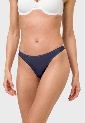Bikini-Höschen in Marineblau aus glattem Stoff, mit einem minimalistischen Design, schmalen Seitenbändern und einem klassischen Schnitt.
