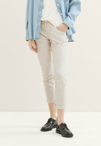 TOM TAILOR Bukser - sandy beige stripe