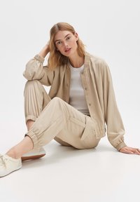 OPUS MABECCA - Cargobroek - soft oat